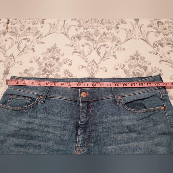 GLORIA VANDERBILT All Around Slimming Jeans ~ Size 20 - Picture 5 of 8